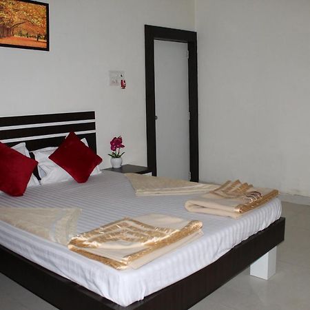 Ambhai Farmhouse Wada Exterior photo